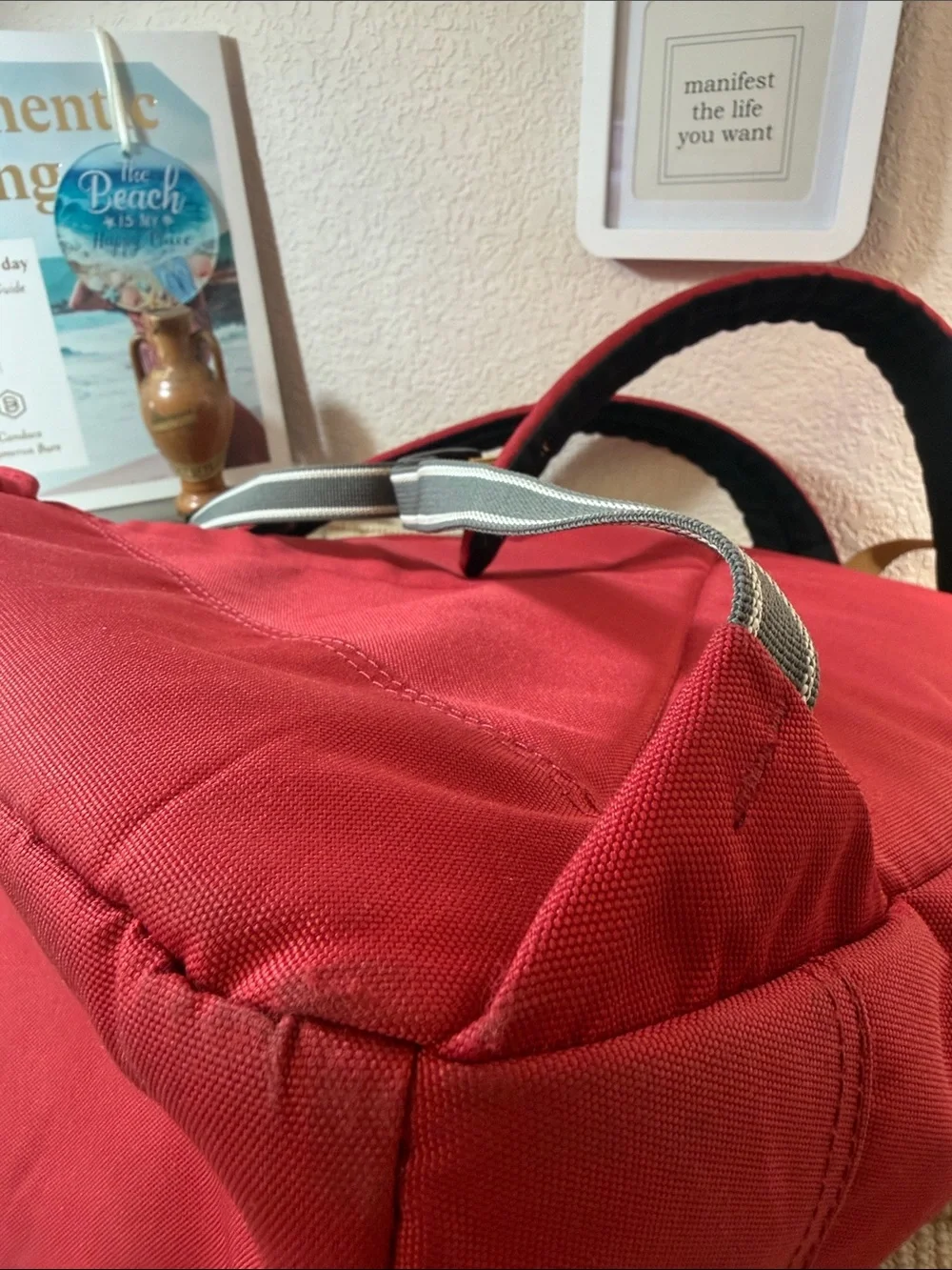 Pacsafe Slingsafe LX Anti-Theft RFID Travel Daypack | Locking Security Backpack